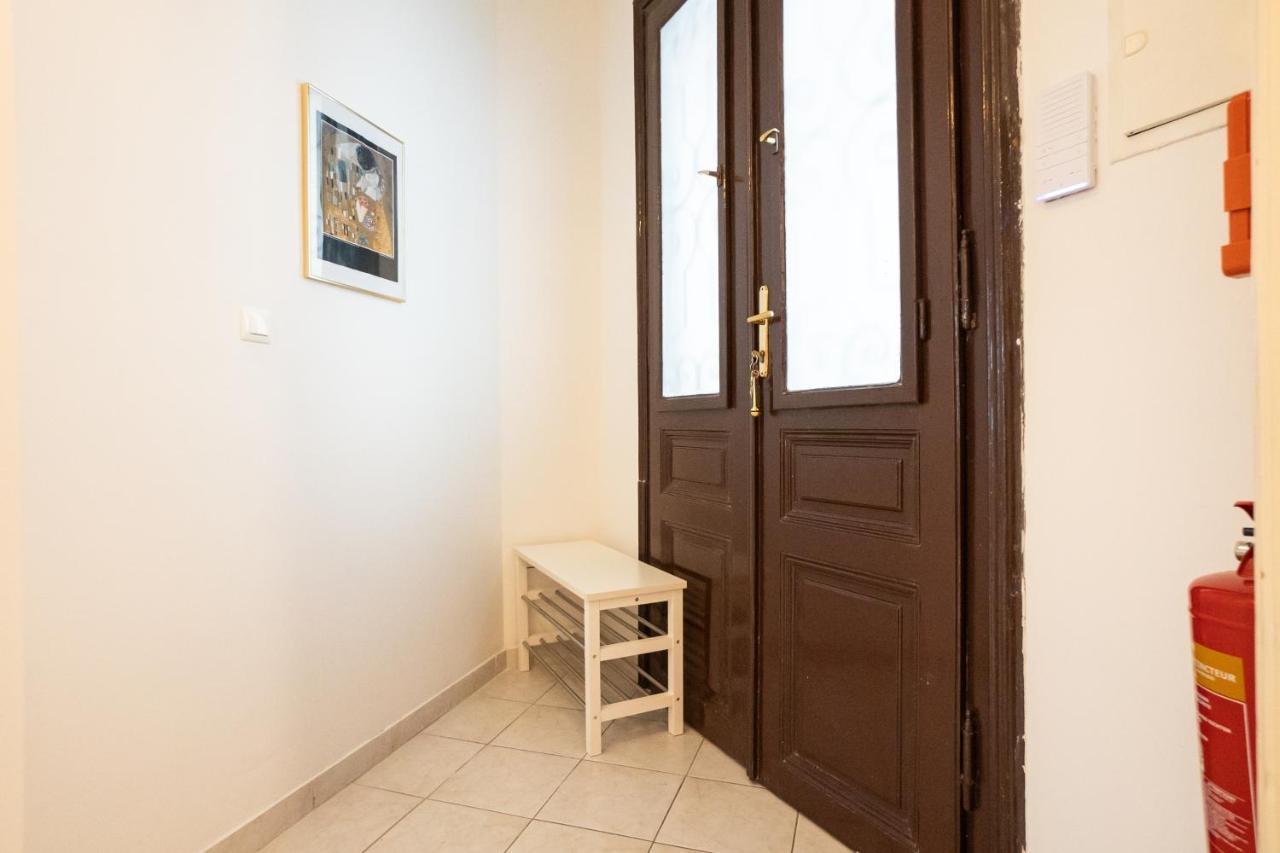 Central Spacious With A King-size Bed Appartement